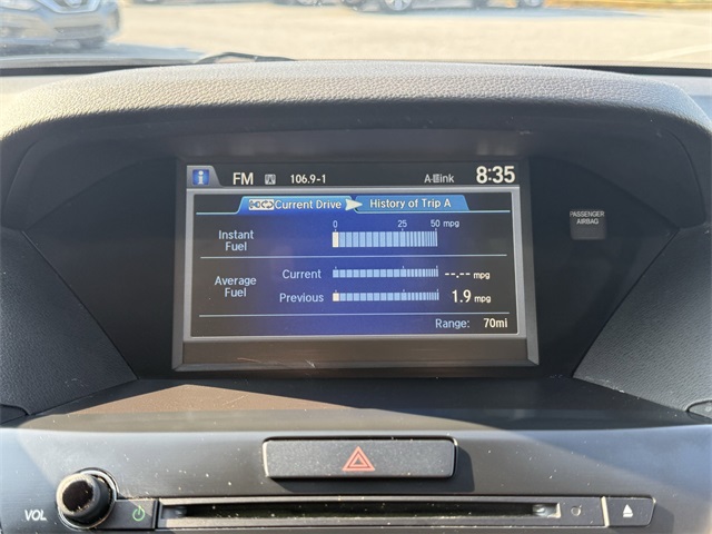 Vehicle image 23 of 27
