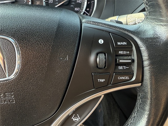Vehicle image 17 of 27