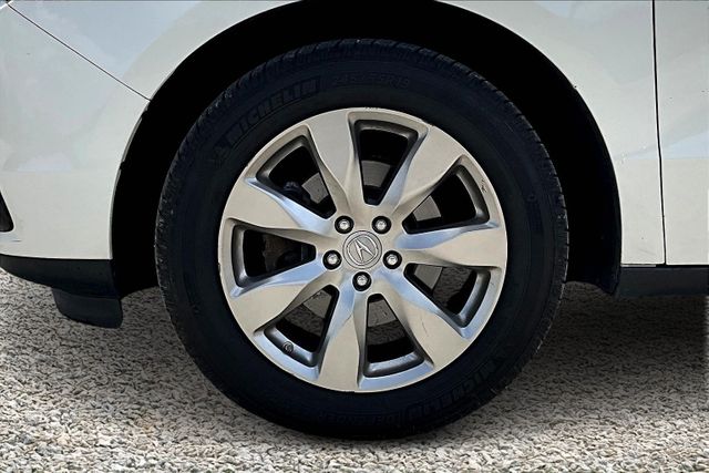Vehicle image 7 of 34