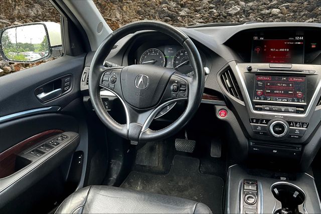 Vehicle image 13 of 34