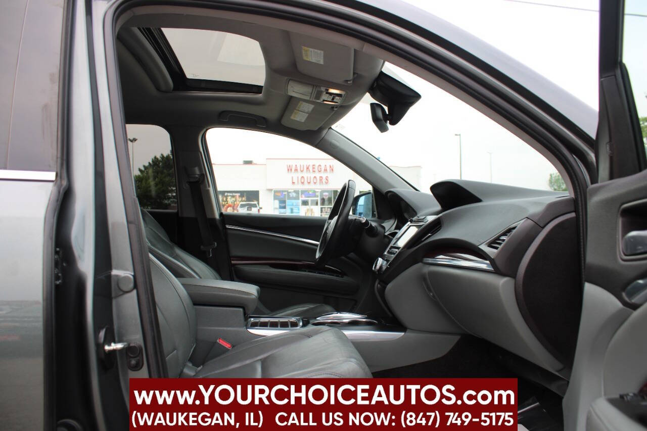 Vehicle image 11 of 49