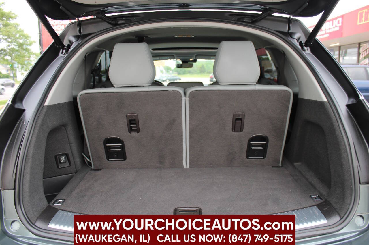 Vehicle image 16 of 49