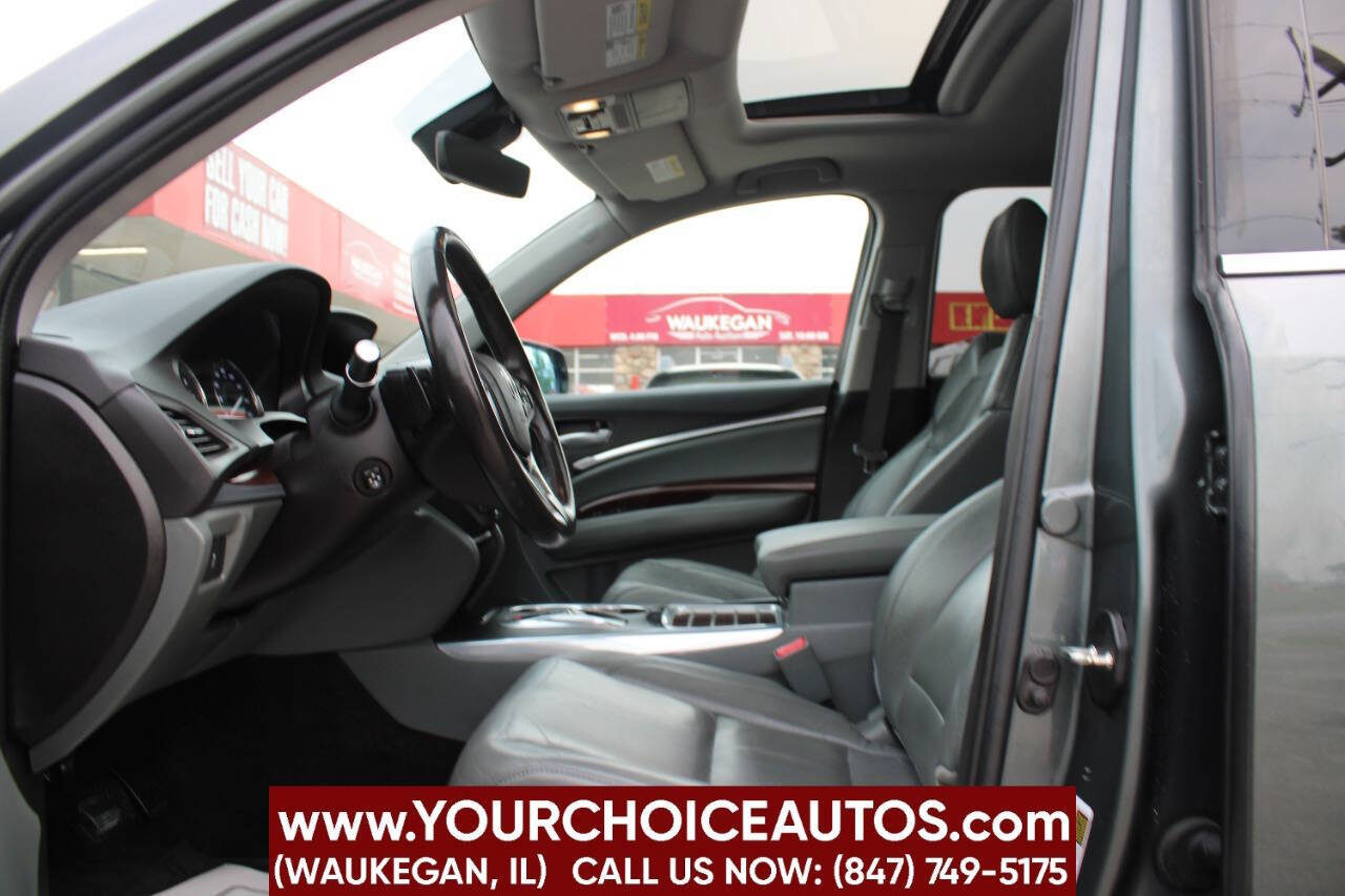 Vehicle image 9 of 49