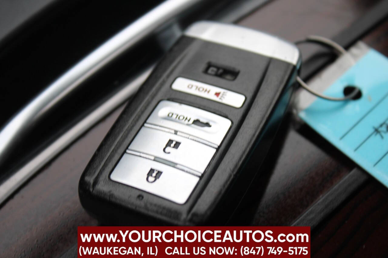Vehicle image 41 of 49