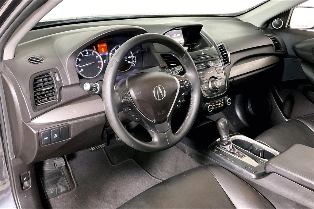 Vehicle image 12 of 30