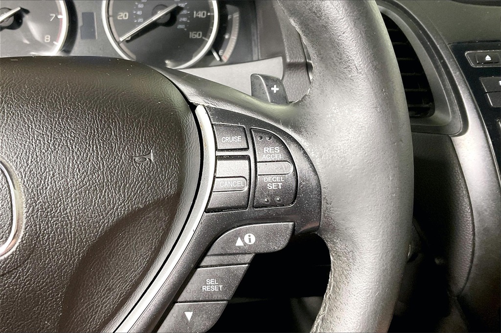 Vehicle image 17 of 30