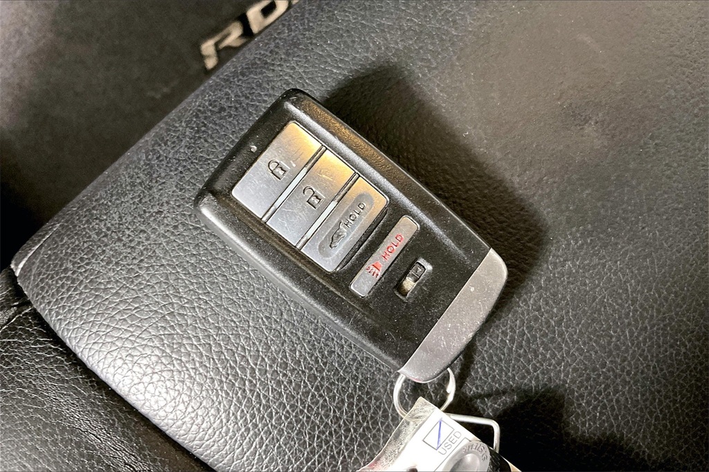 Vehicle image 9 of 30