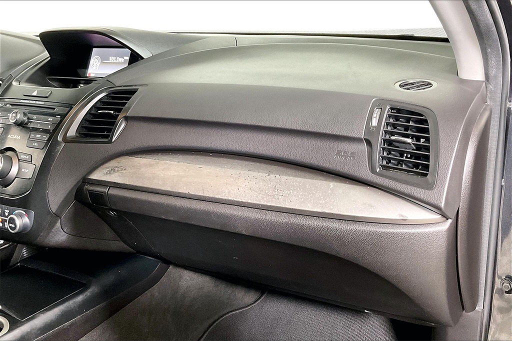 Vehicle image 14 of 30