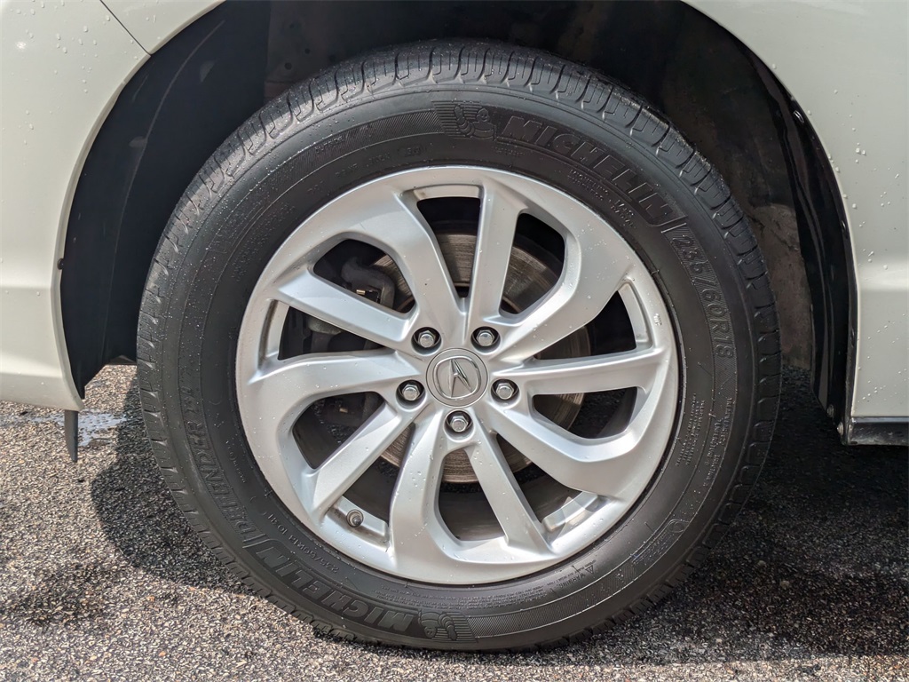 Vehicle image 9 of 30