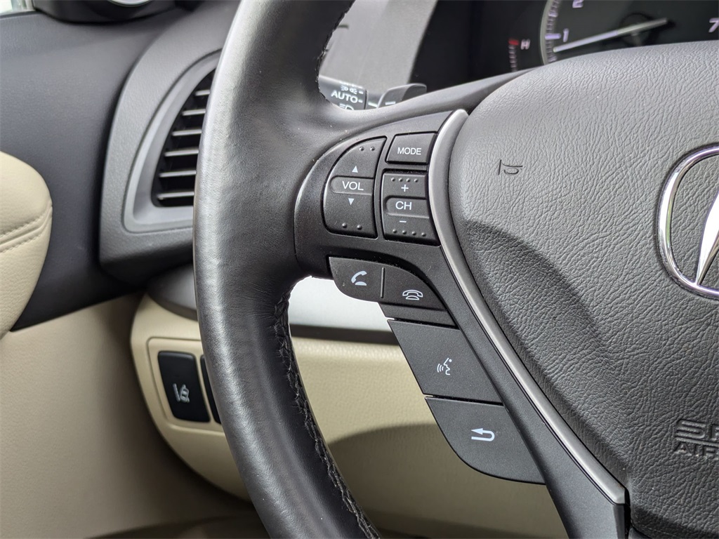 Vehicle image 14 of 30