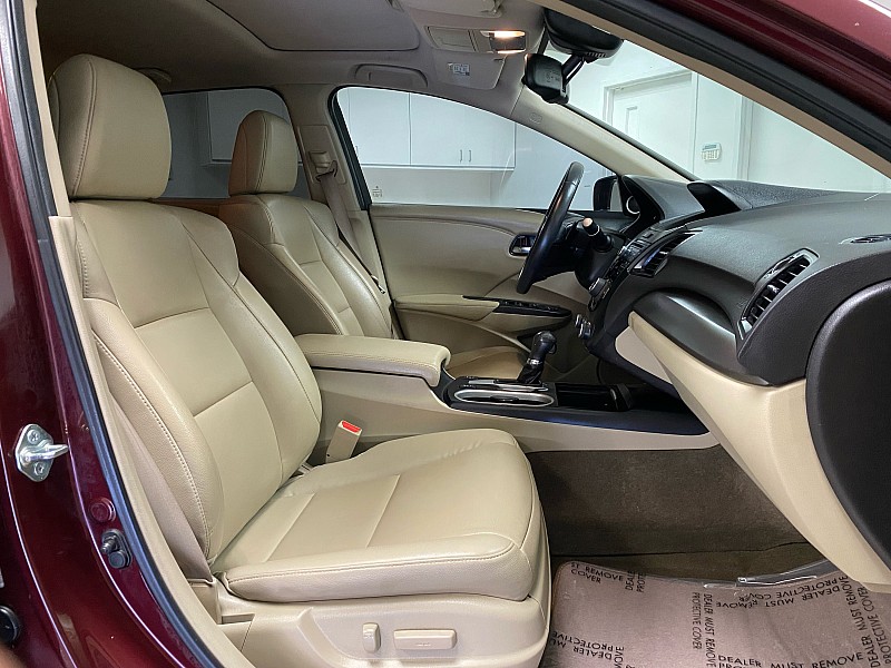 Vehicle image 22 of 29