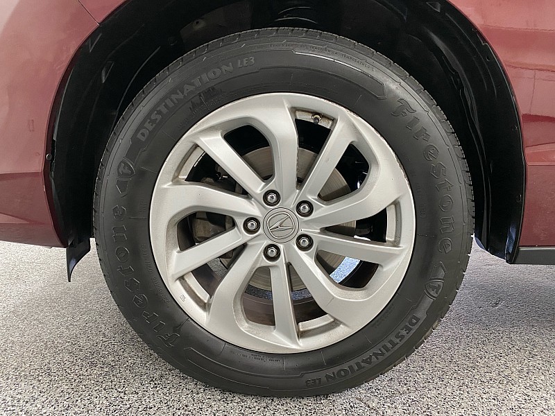 Vehicle image 25 of 29