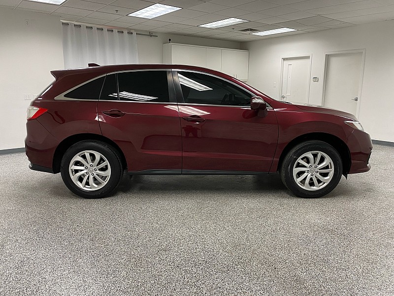 Vehicle image 4 of 29