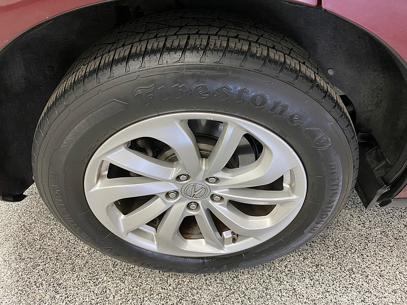 Vehicle image 26 of 29