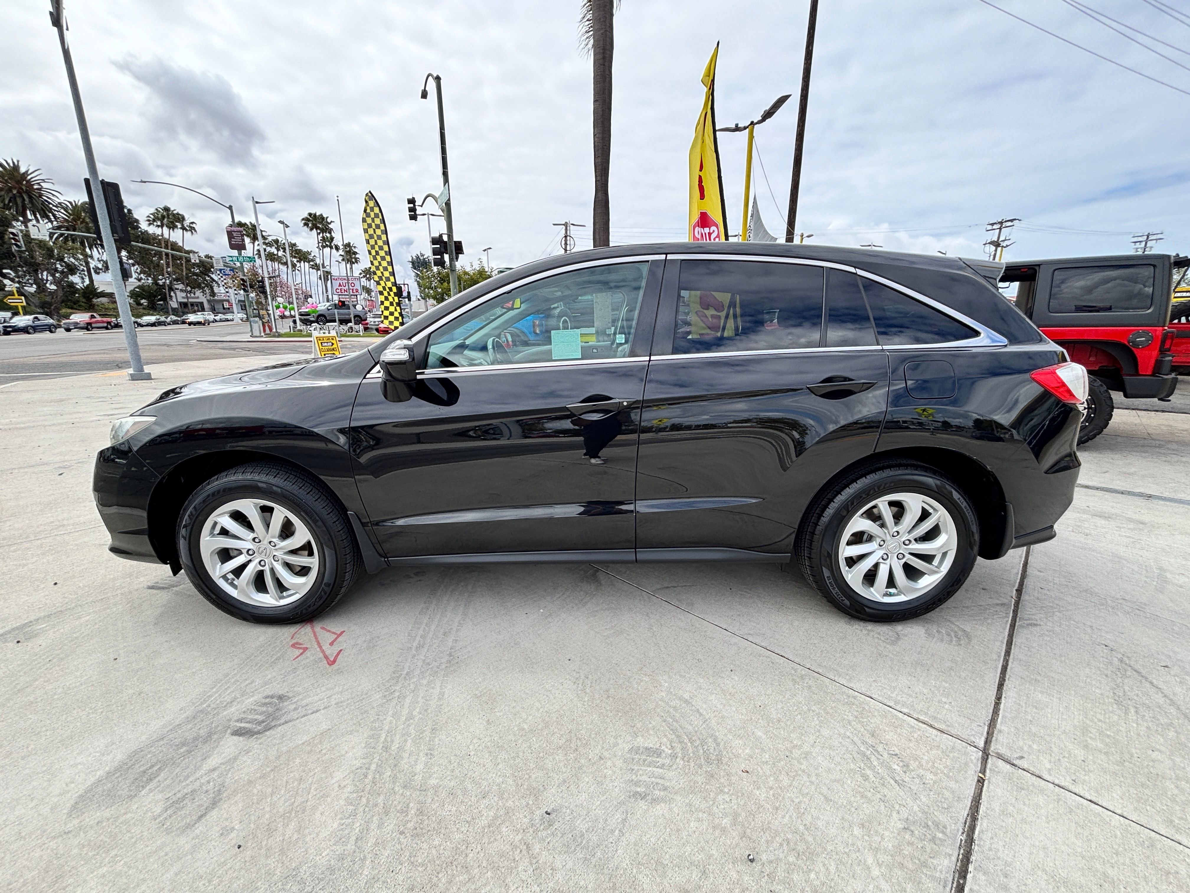 Vehicle image 11 of 30