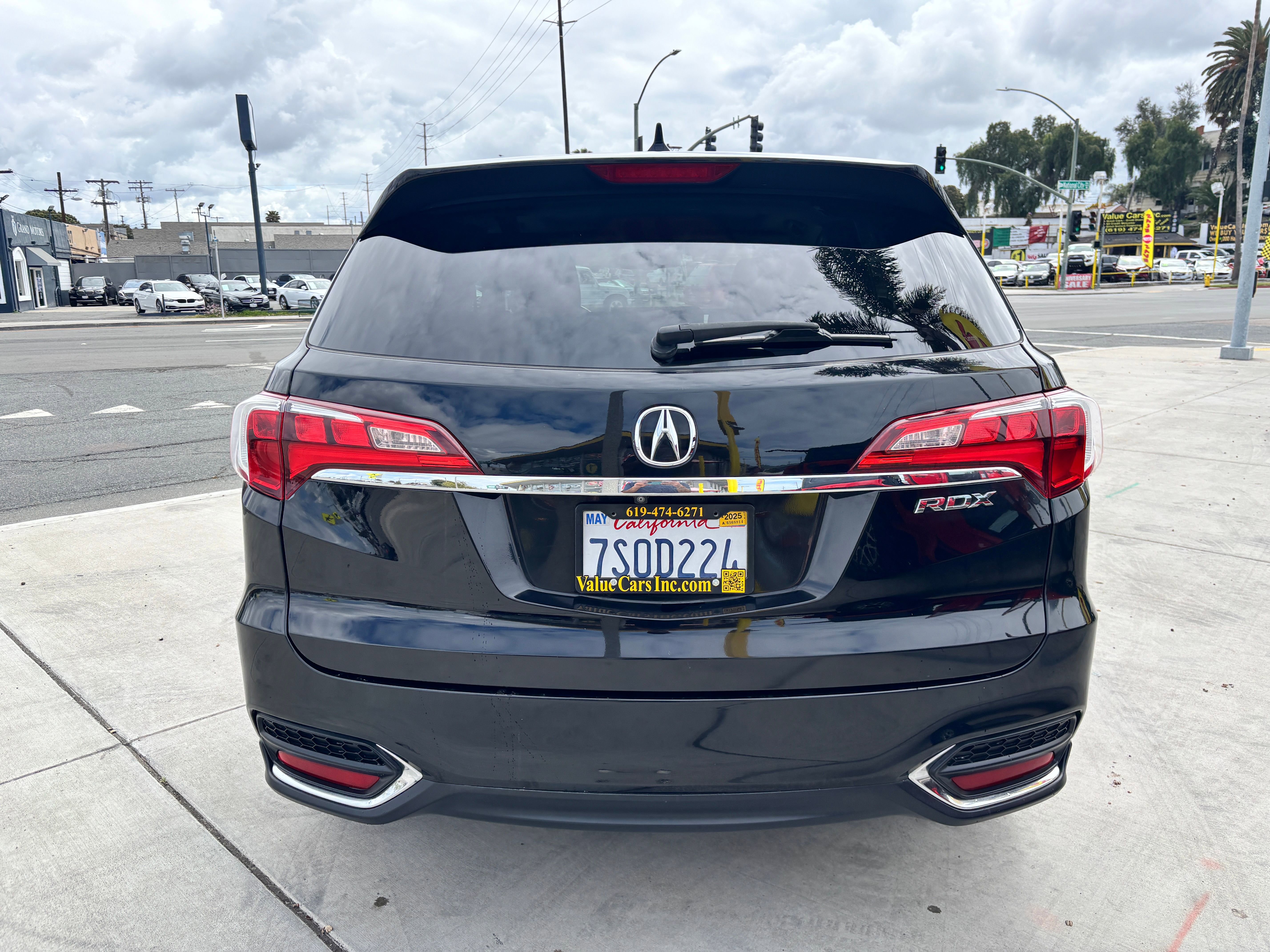Vehicle image 8 of 30