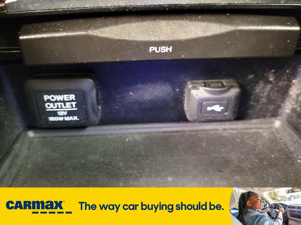 Vehicle image 28 of 28