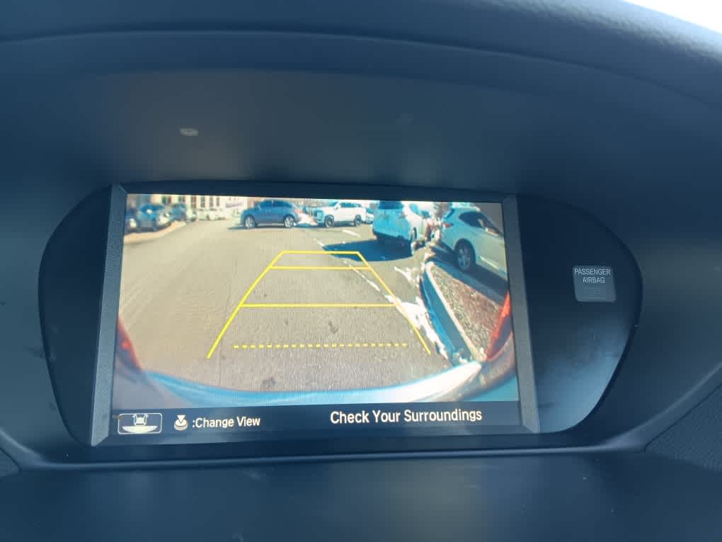 Vehicle image 24 of 33
