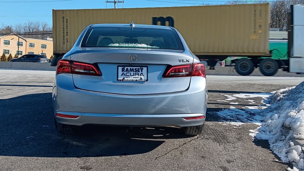 Vehicle image 5 of 33