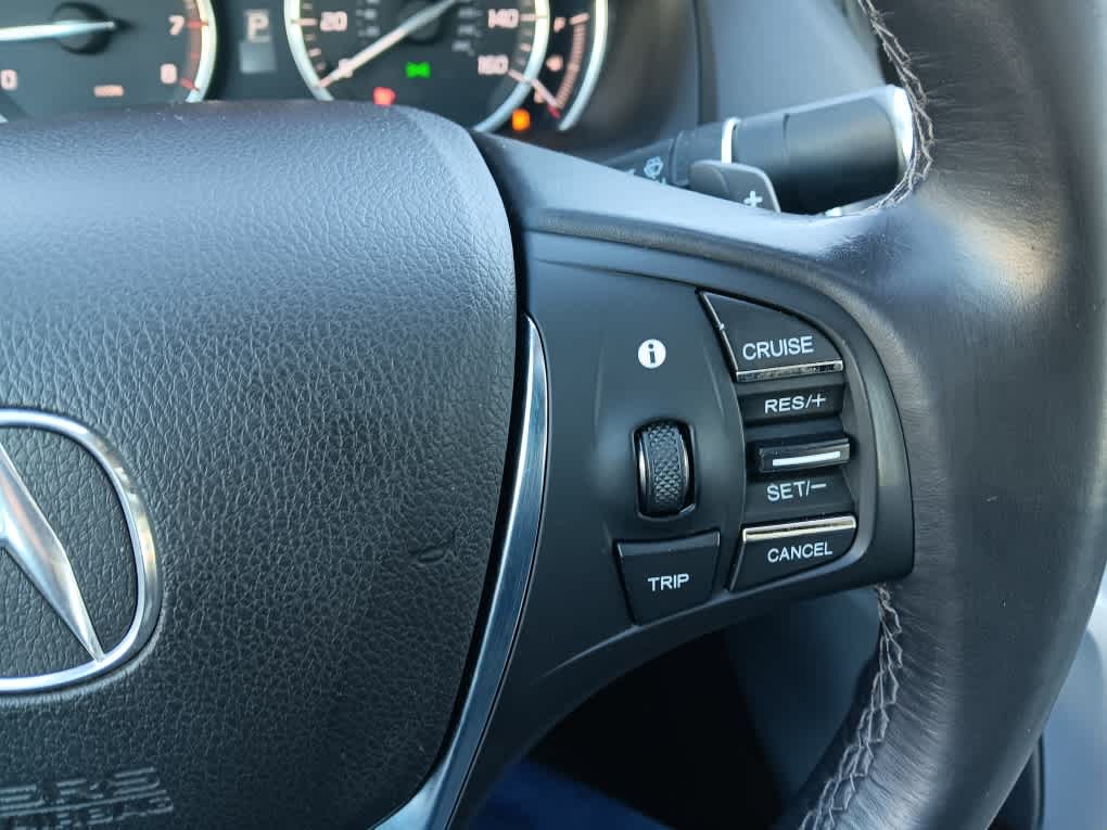 Vehicle image 22 of 33