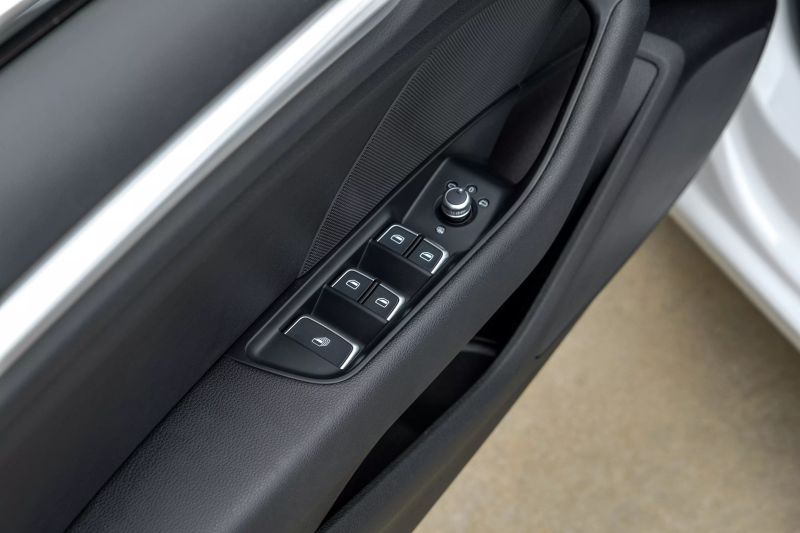 2016 Audi A3 2.0T Premium Plus Image 32 of 53