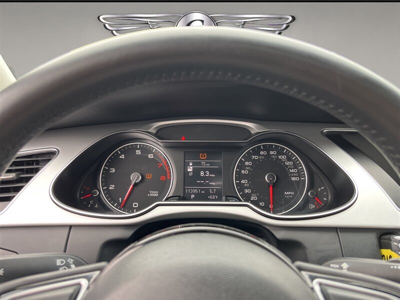 Vehicle image 10 of 19