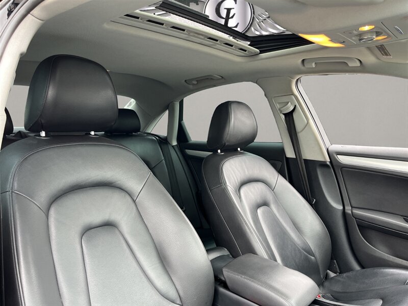Vehicle image 15 of 19