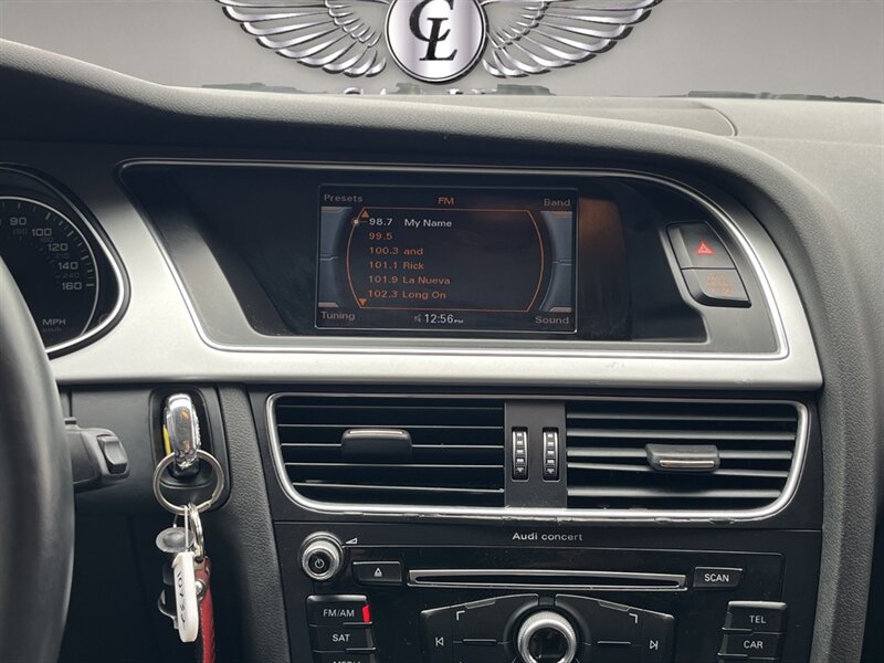 Vehicle image 14 of 19