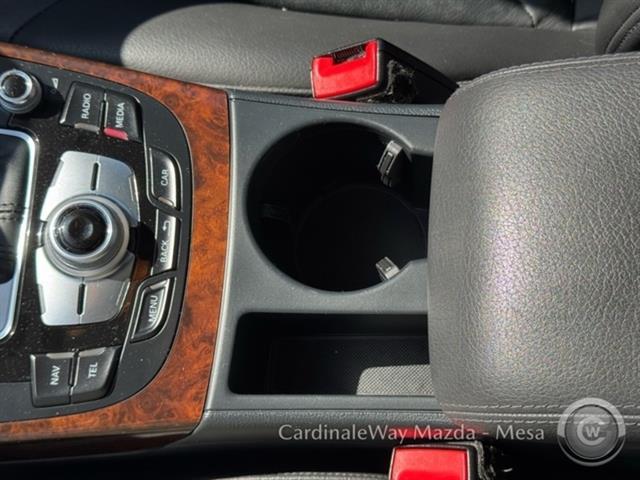 Vehicle image 22 of 32