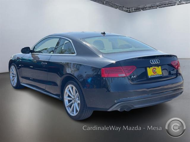 Vehicle image 8 of 32