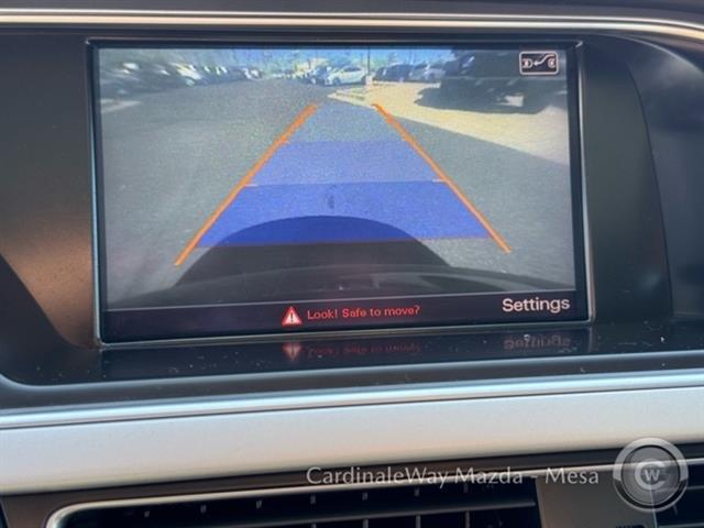 Vehicle image 17 of 32
