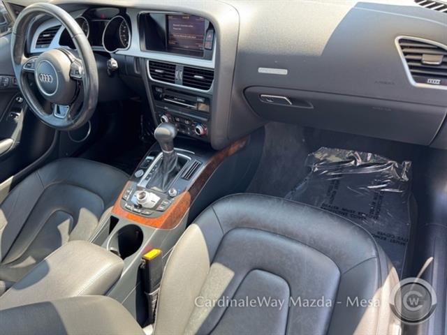 Vehicle image 14 of 32