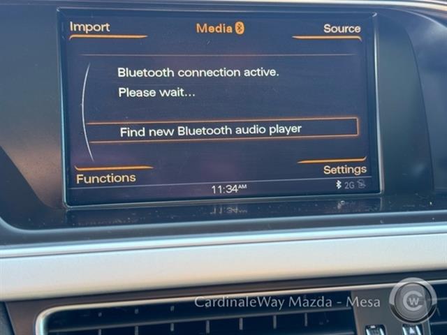 Vehicle image 18 of 32