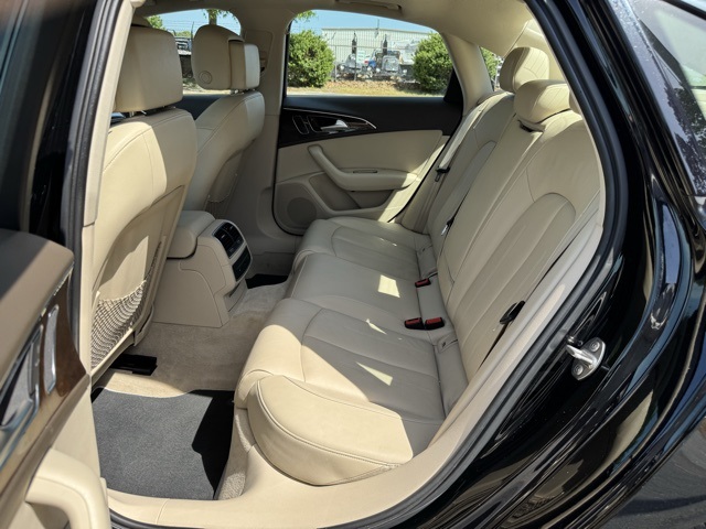Vehicle image 12 of 21