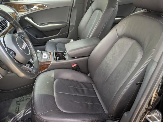 Vehicle image 14 of 30