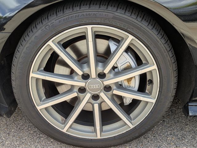 Vehicle image 11 of 30