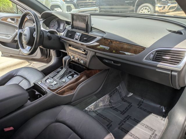 Vehicle image 16 of 30