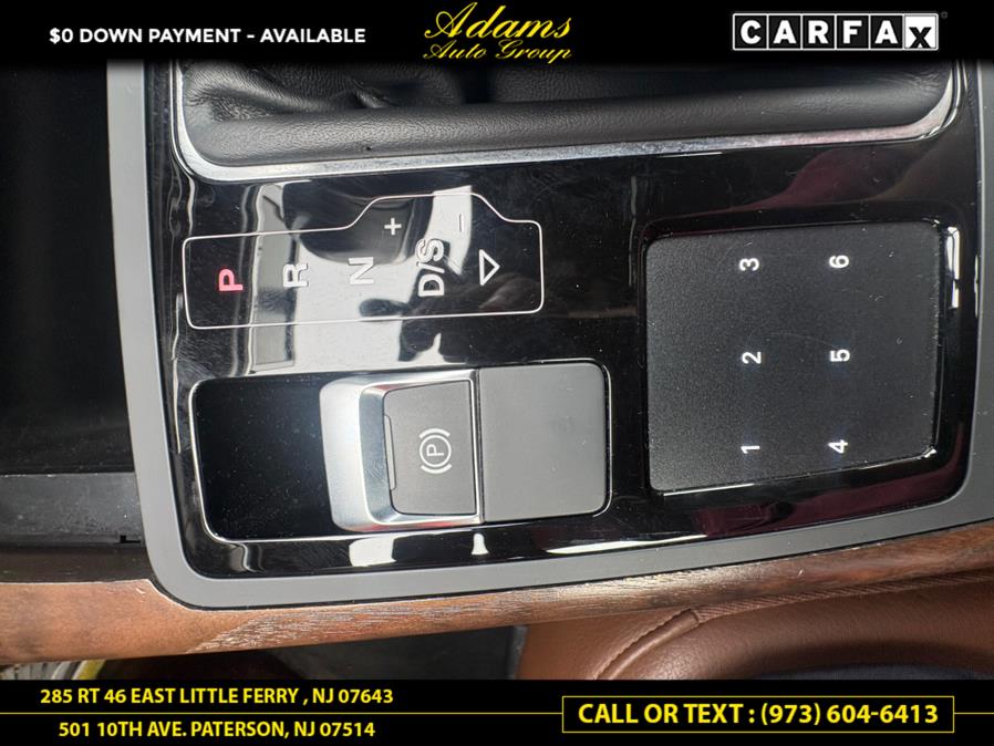 Vehicle image 13 of 29