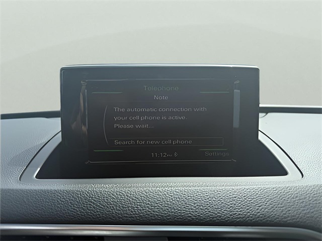 Vehicle image 15 of 21