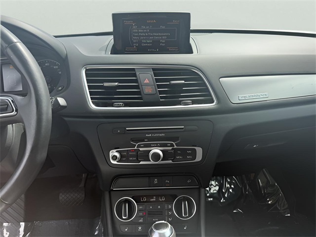 Vehicle image 20 of 21