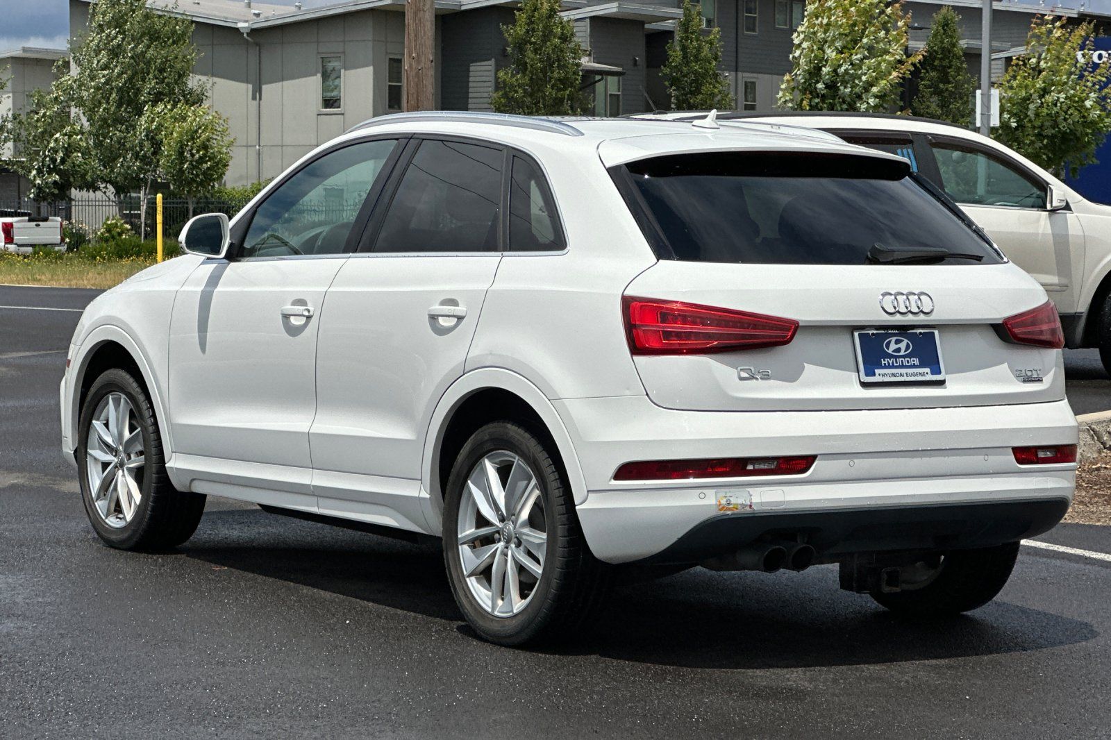 Vehicle image 7 of 34