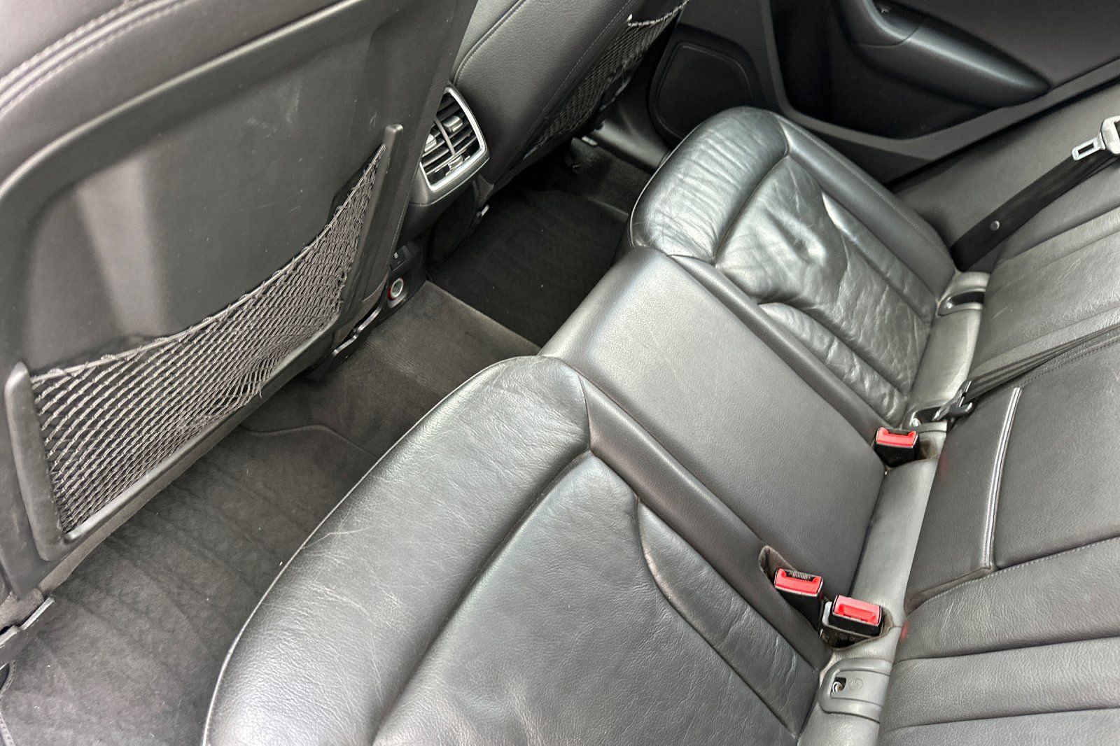Vehicle image 12 of 34