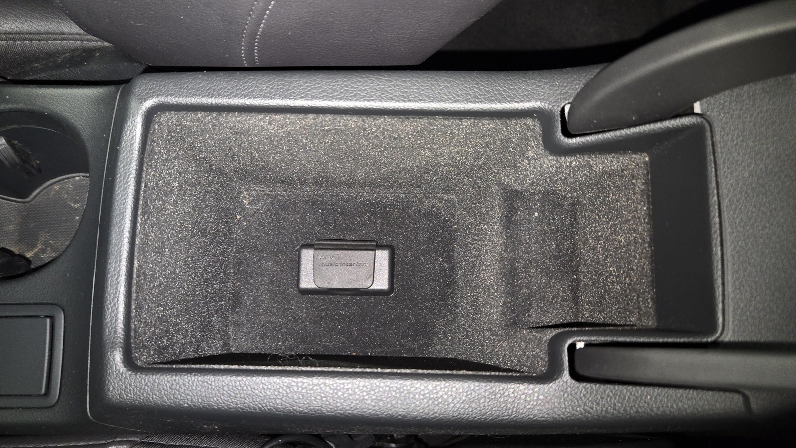 Vehicle image 17 of 36