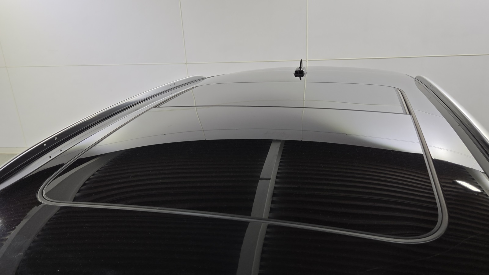 Vehicle image 9 of 36
