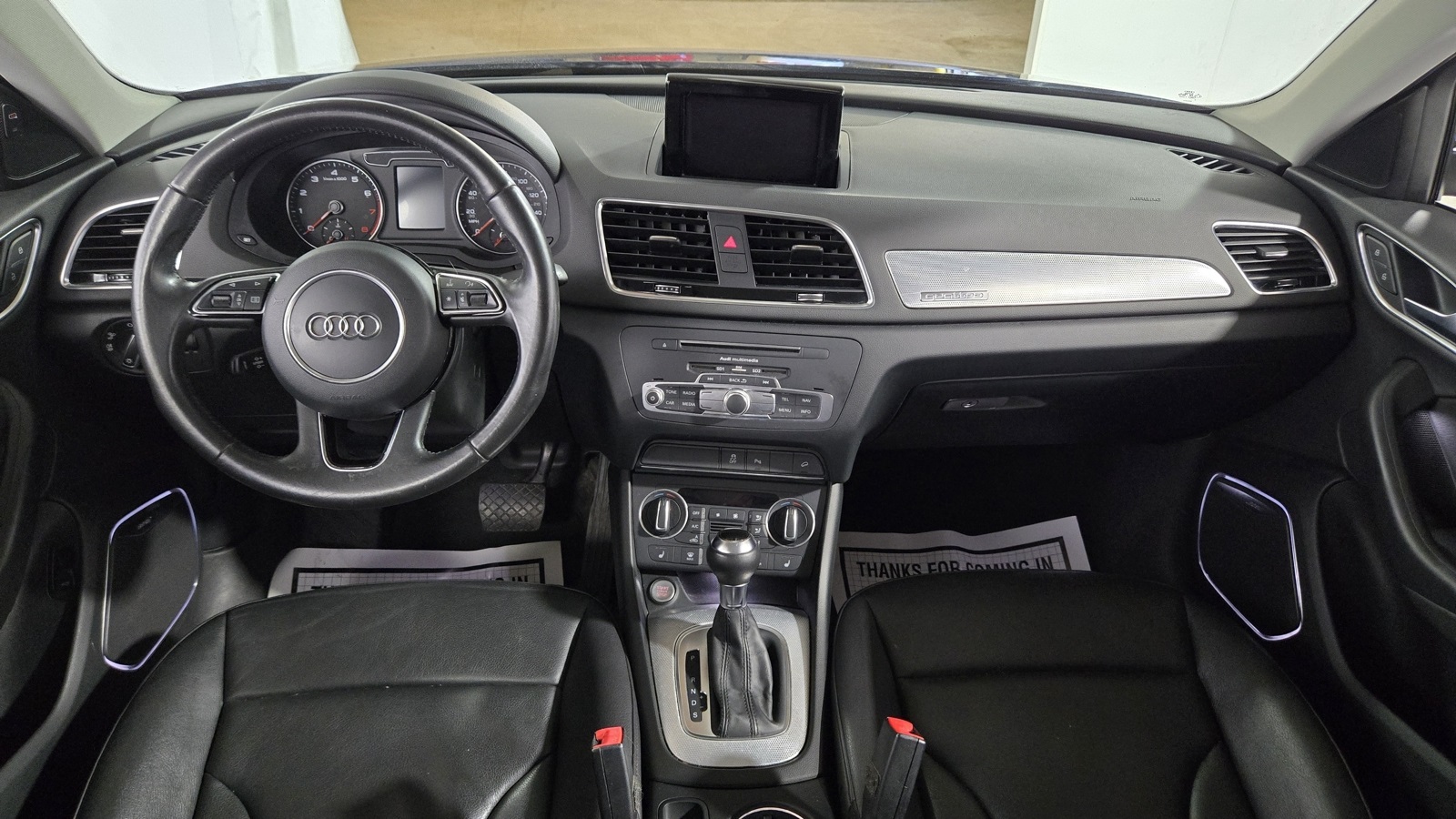 Vehicle image 27 of 36