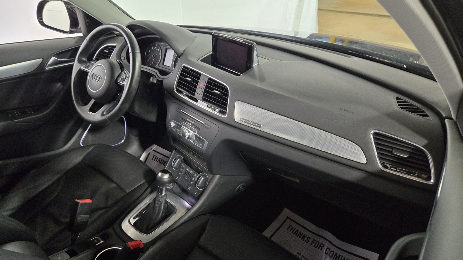 Vehicle image 34 of 36
