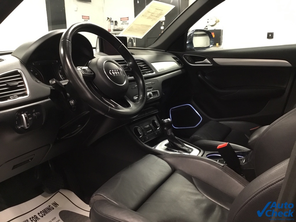 Vehicle image 21 of 56