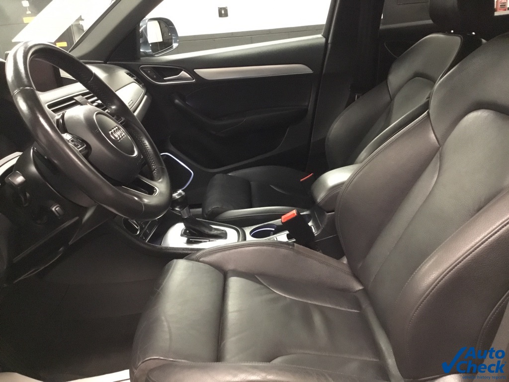 Vehicle image 26 of 56