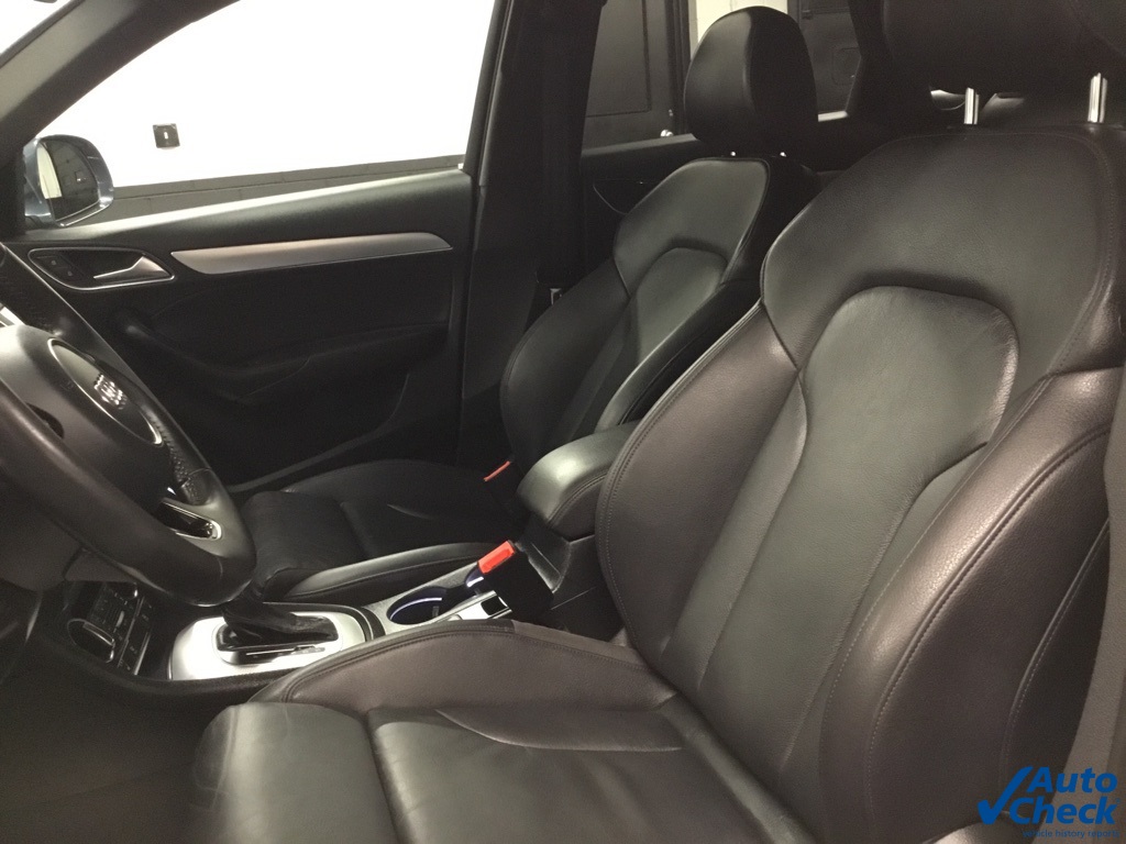 Vehicle image 25 of 56