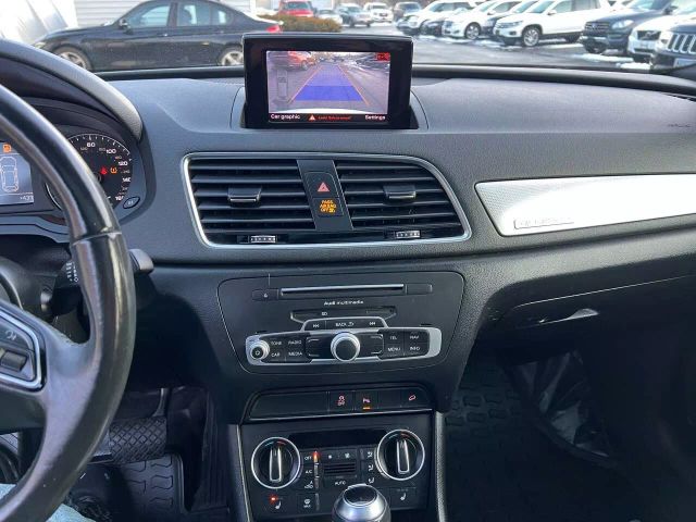 Vehicle image 13 of 17